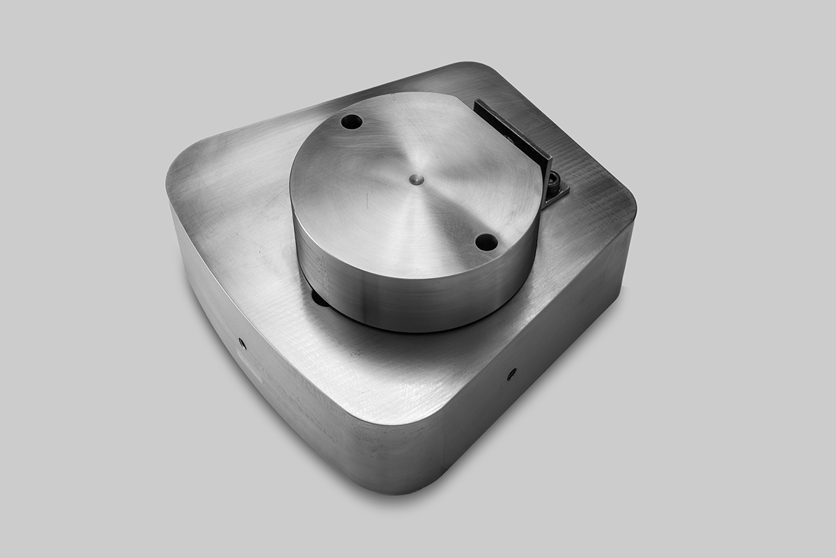 Thrust Pad Back Side With Pivot And Cup